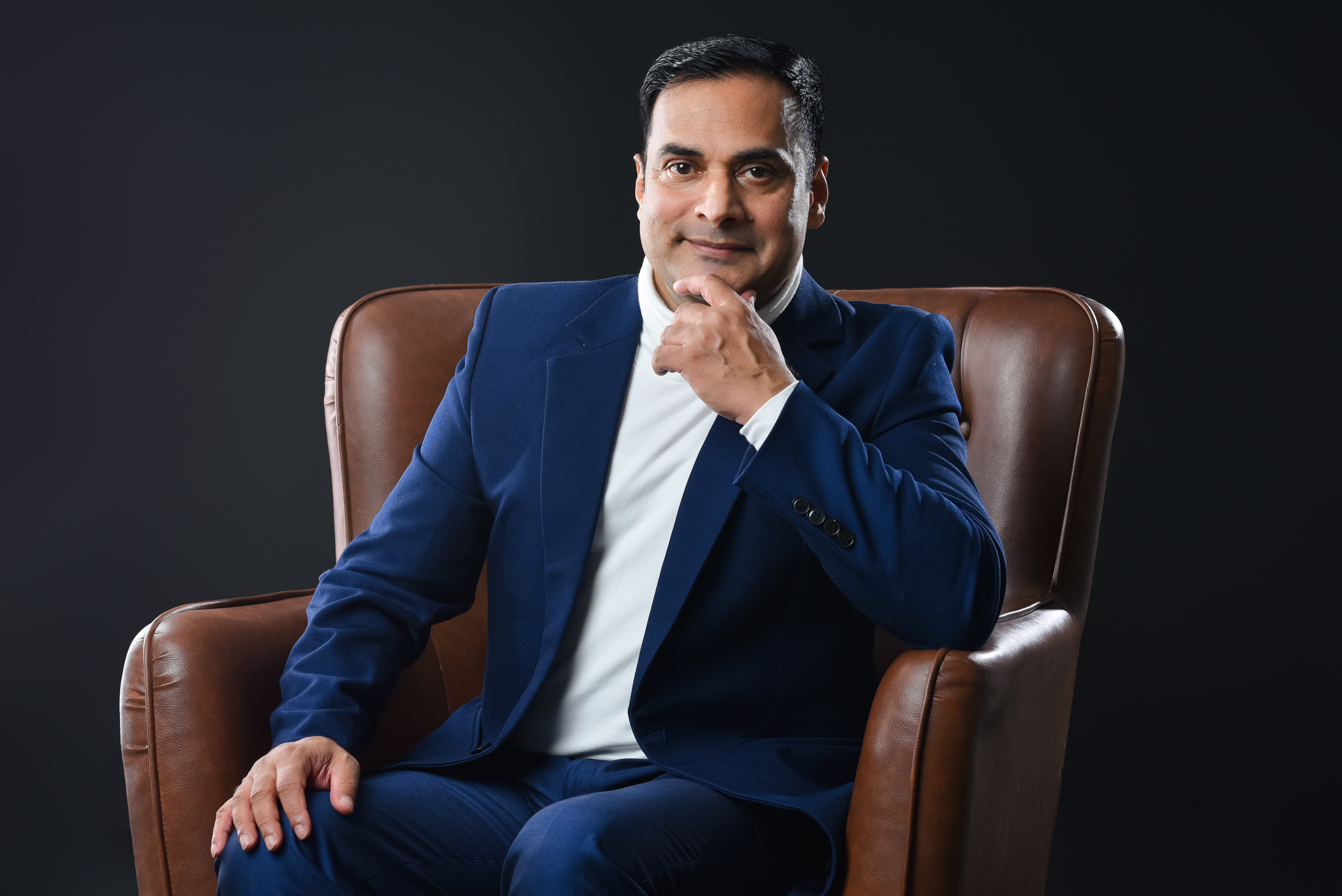 Professional Profile Image 1027