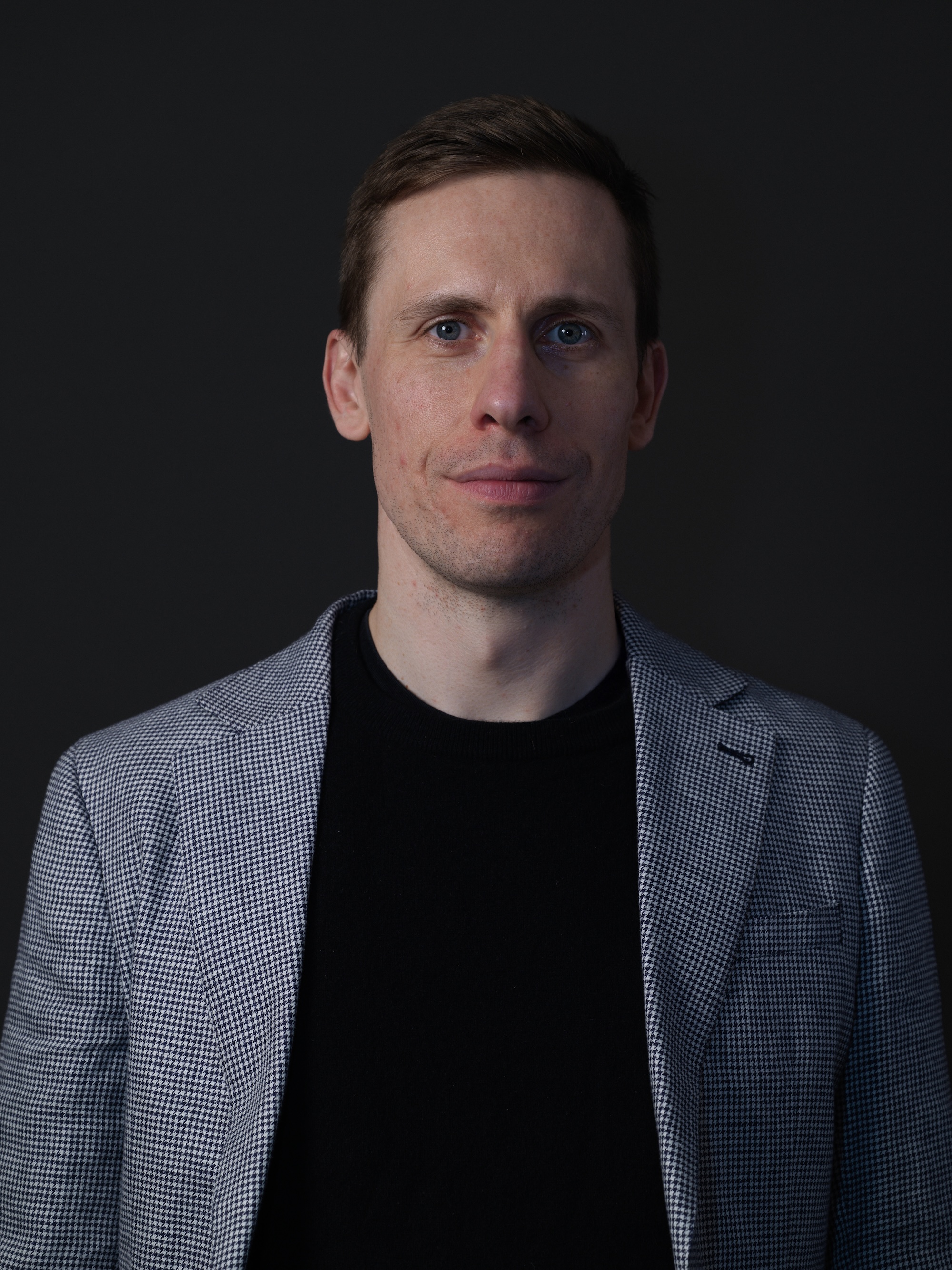 Professional Profile Image 1263